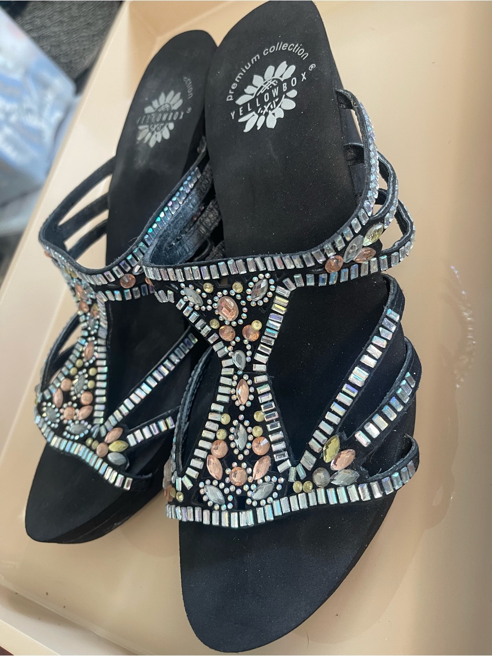 Yellow Box Black Jeweled Wedge Sandals 10M - Picture 6 of 16